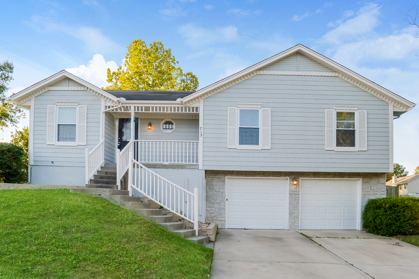 713 SW NELSON DR GRAIN VALLEY, MO 64029